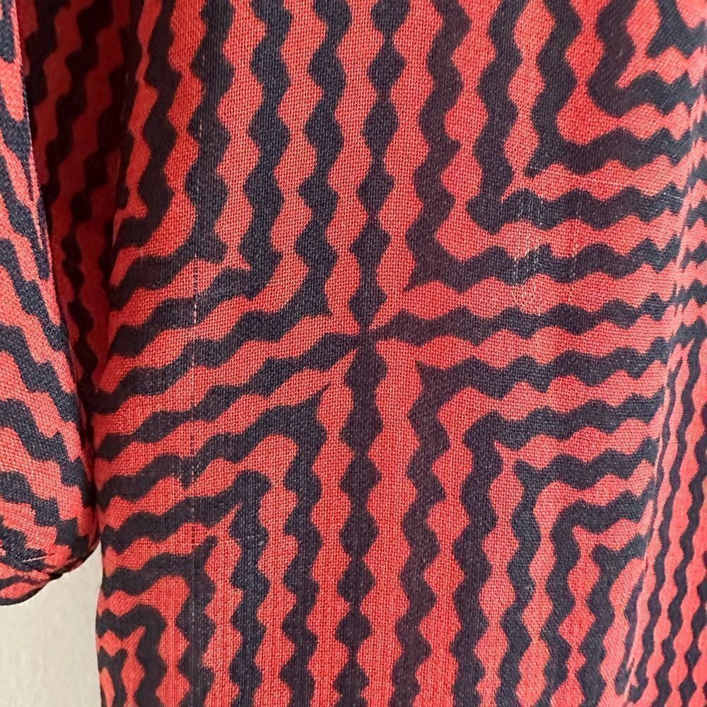 H&M Geometric Print Shift Dress || size 4 - Picture 4 of 11